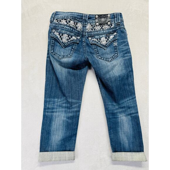 Miss Me Jeans Women 26 Medium Wash Blue Denim Boyfriend Capri Cuffed Embellished - Picture 9 of 13